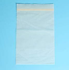 China Sacos Ziplock da embalagem padrão da espessura, sacos de plástico Resealable do espaço livre fornecedor